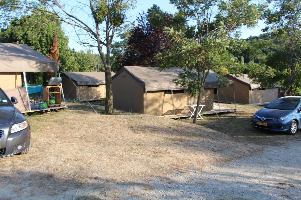 Camping Forcalquier Les Routes De Provence Hotel Zewnętrze zdjęcie